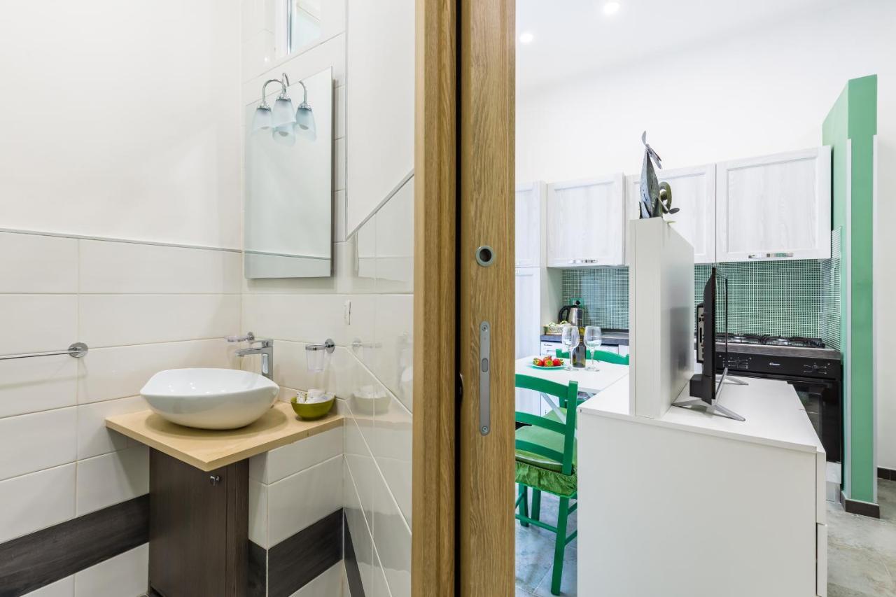 Gelso Complex Studios And Flat By Napoliapartments Exterior foto