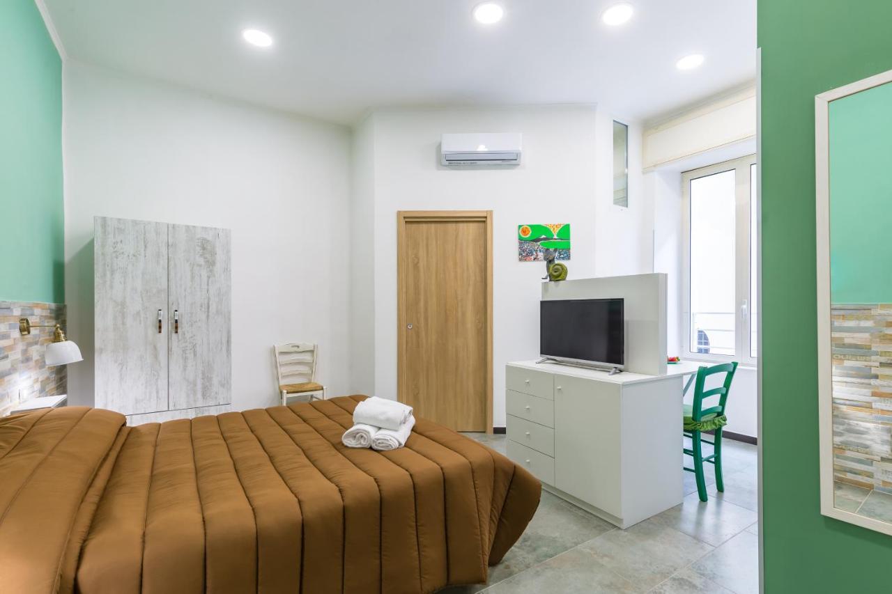 Gelso Complex Studios And Flat By Napoliapartments Exterior foto