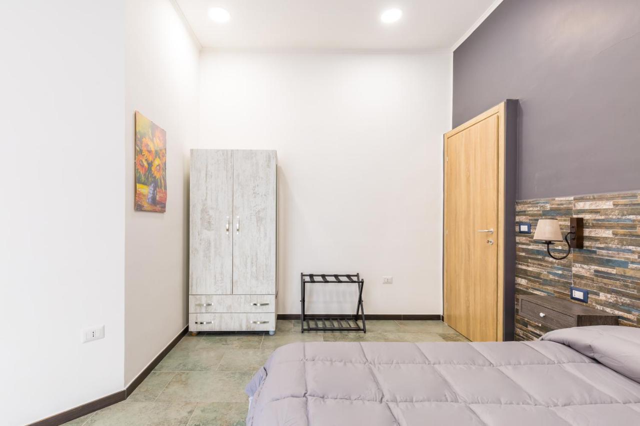 Gelso Complex Studios And Flat By Napoliapartments Exterior foto