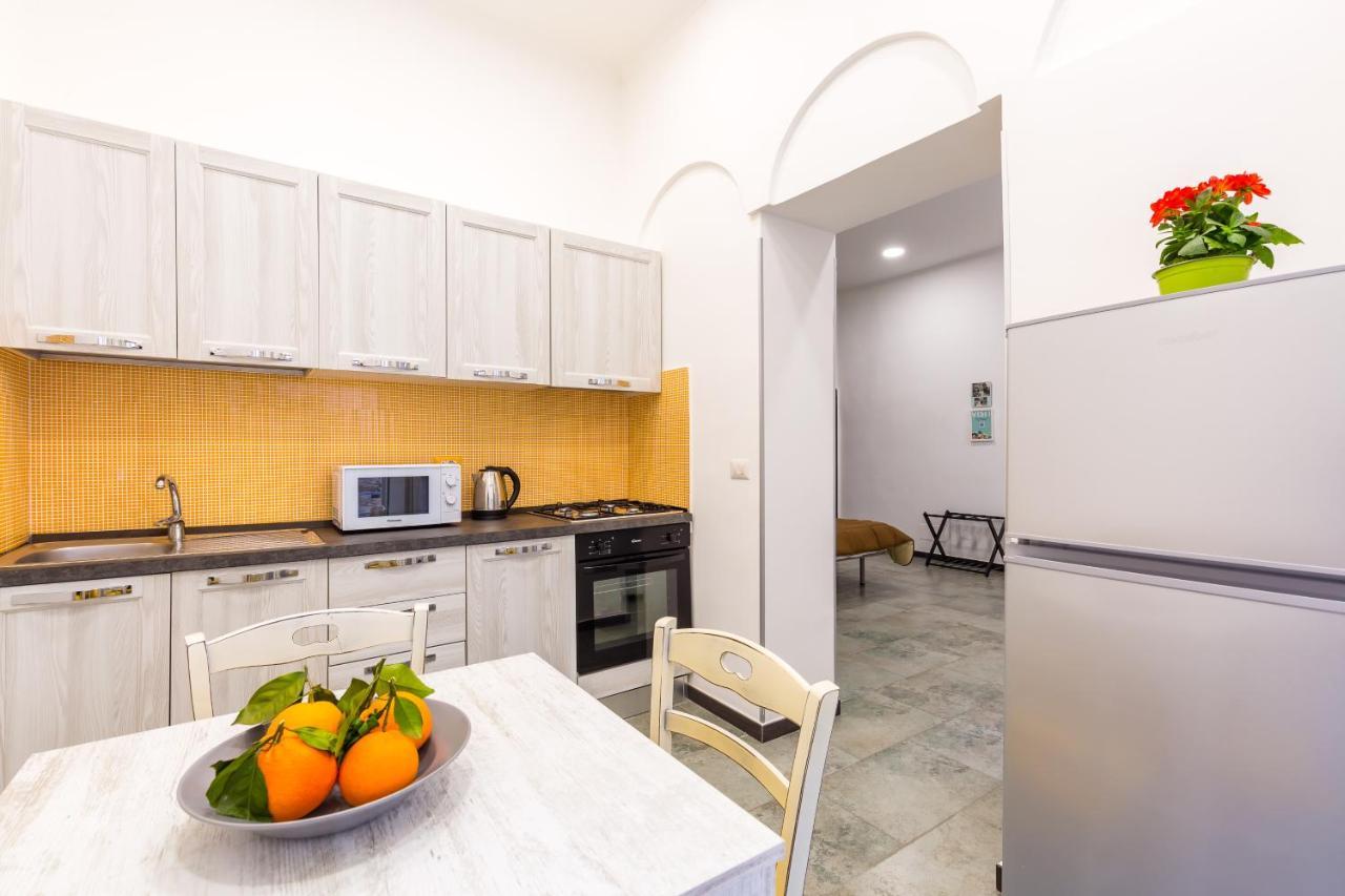 Gelso Complex Studios And Flat By Napoliapartments Exterior foto