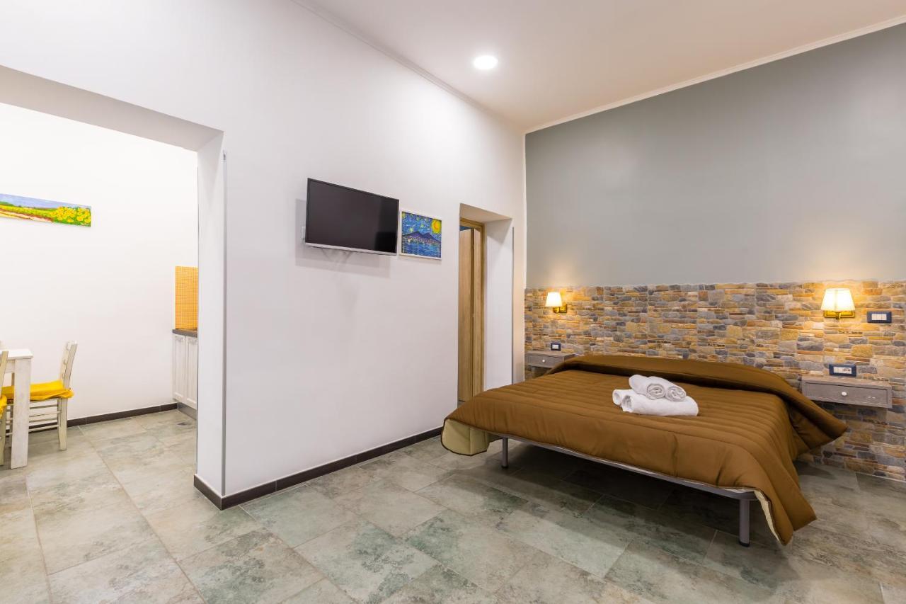 Gelso Complex Studios And Flat By Napoliapartments Exterior foto